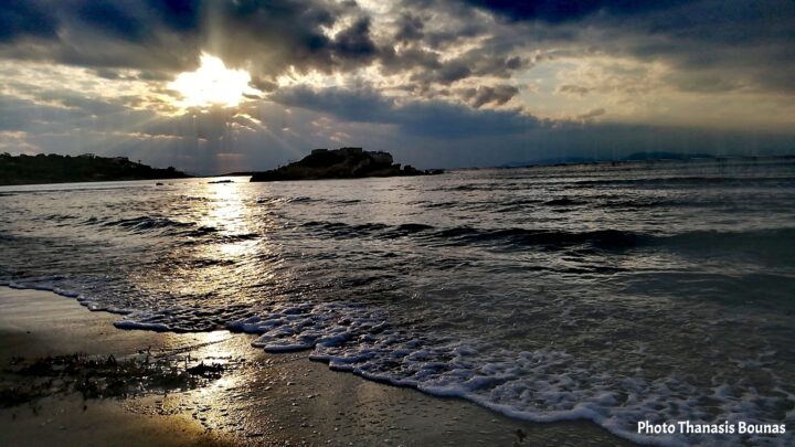 Sailing and Calm — The Psychology of Steady Waters Within - Photo Thanasis Bounas