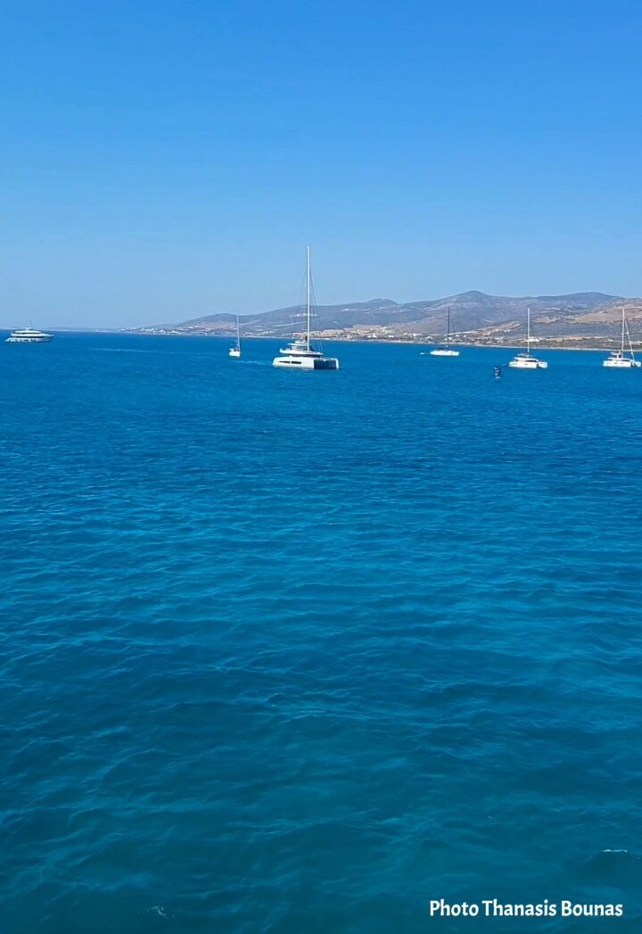 Arriving in Antiparos across the blue waters of the Aegean Sea. Photo by Thanasis Bounas.